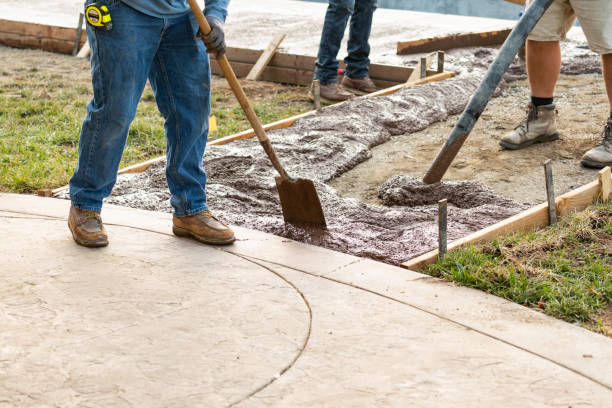 Best Concrete Driveway Installation  in Connersville, IN